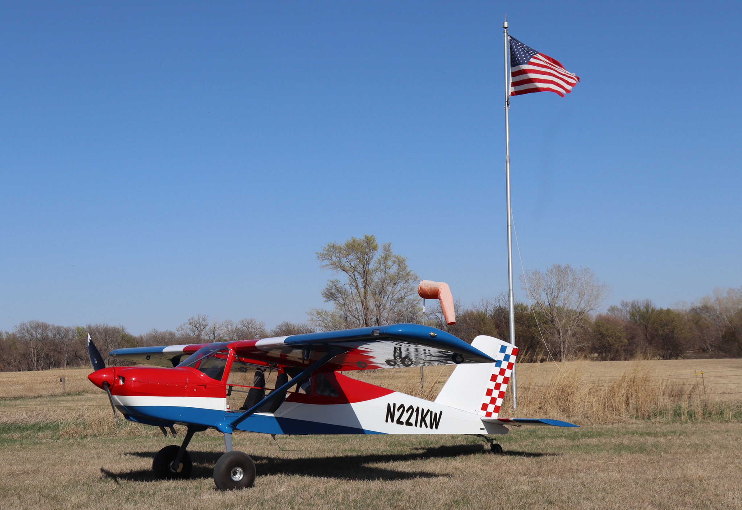 S-21 Outbound yellow and black paint scheme banking turn